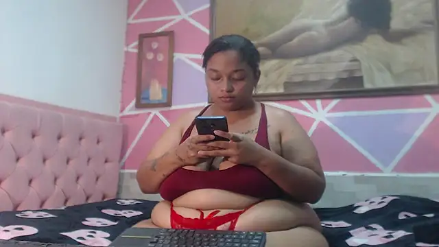 Doll_rihana ওয়েবক্যাম শো