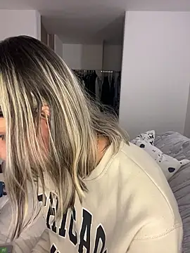 AmeellieのライブXXXチャット