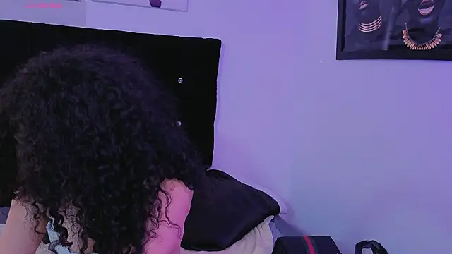 Zoe-yanin Chat XXX in diretta