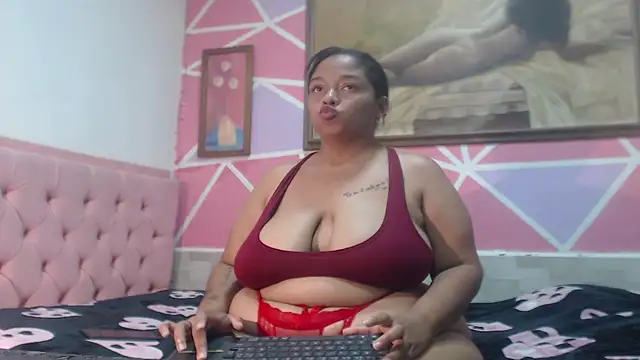 โชว์เว็บแคมของ Doll_rihana