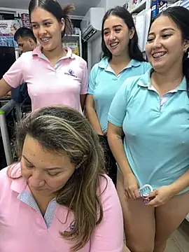 XXX chat uživo modela kandalove