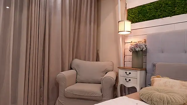 IsabellaMysty 即時 XXX 聊天