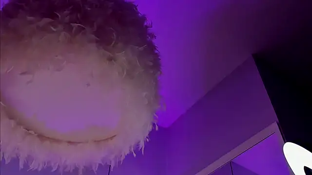 ElsaYoung Live XXX-Chat