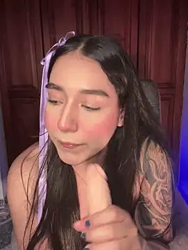 KaditaNavarro's Live XXX Chat