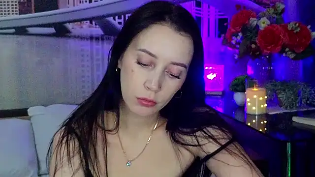 Chat XXX en directo de MonicaSweetx