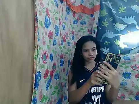 PinaySkinnyGirl Live XXX Chat