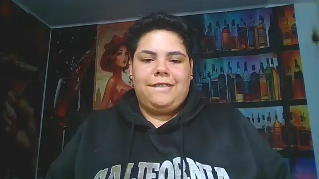 Hailey_Curvy: διαδικτυακό σόου στην κάμερα