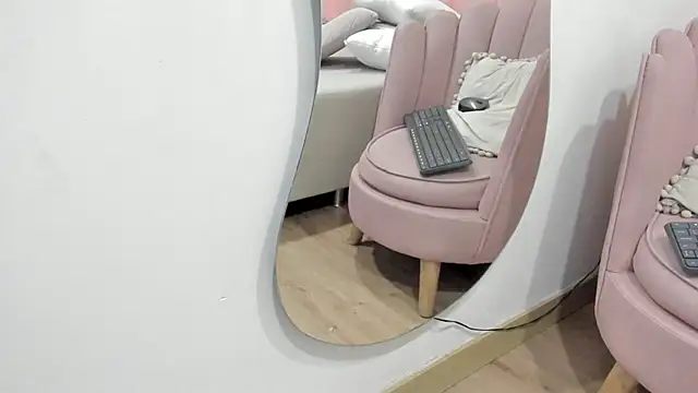 Chatroom XXX en direct de hailey_08