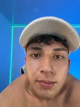 oliver_kyy Pertunjukan Webcam