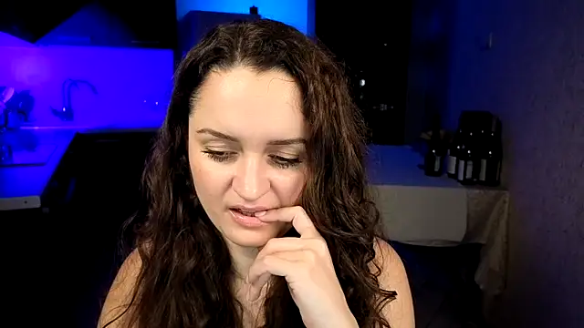 Cerann1 Adlı Modelin Canlı XXX Sohbeti