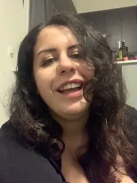 Chat XXX en directo de holyeroticss