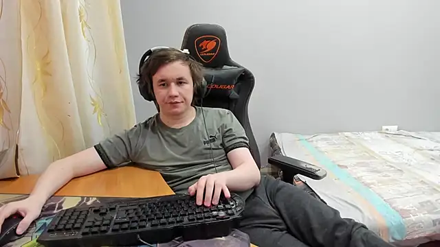 iliaskrislove Pertunjukan Webcam