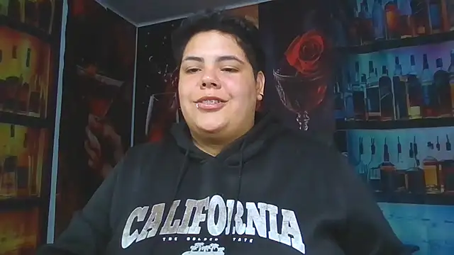 Chat XXX en directo de Hailey_Curvy