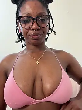 แชท XXX สดของ mochamimi