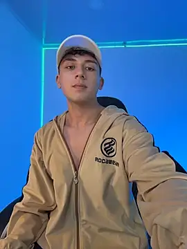 oliver_kyyのライブXXXチャット