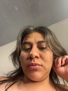 عرض كام Poli_amor2025