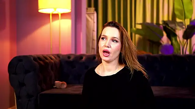 LilyBloome Webcam show