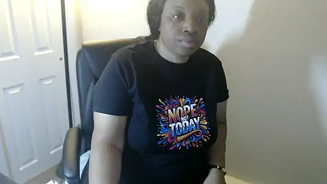 Sexymona1218's Live XXX Chat