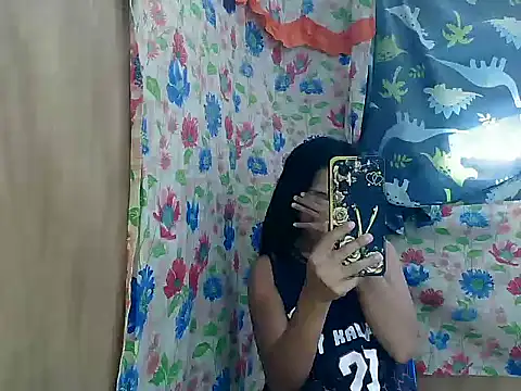 PinaySkinnyGirln Live XXX chat