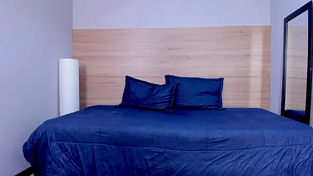 bulma_bambina_n Live XXX chat