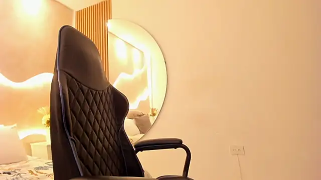 Chatroom XXX en direct de MaraaSweett