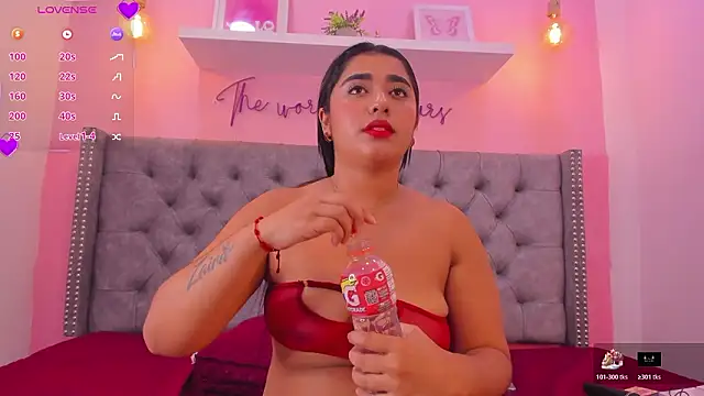 Chat XXX ao vivo de Sophiia_77