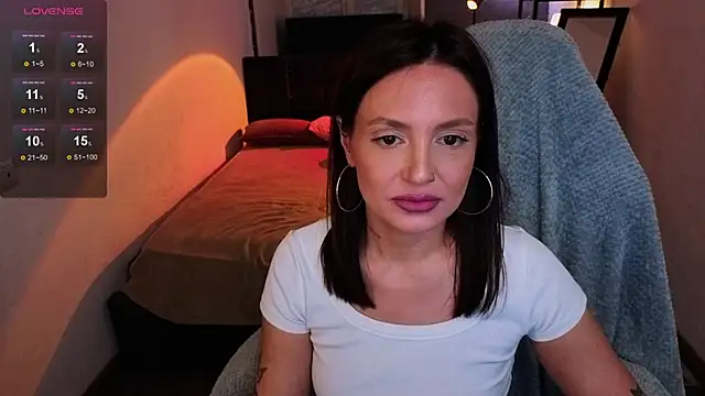 Nailla_Whisper Chat XXX live