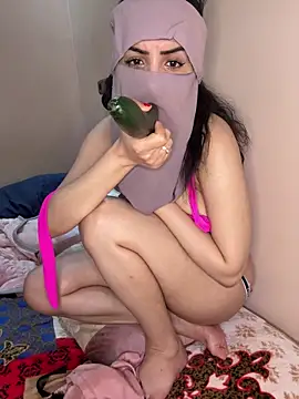 Lamarab élő XXX-chatje