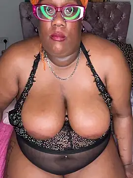 SweetCurvyRosen Live XXX chat