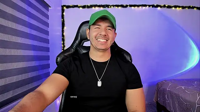 ransoj's Live XXX Chat