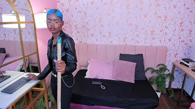 amber-hill élő XXX-chatje