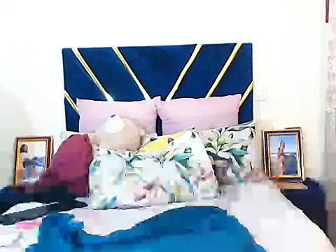 veronica1xxx élő XXX-chatje