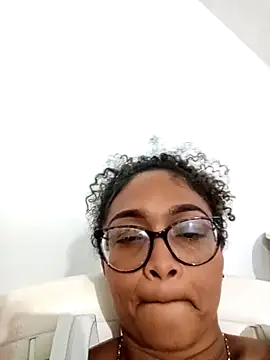 BiiancaEstradaa's Webcam Show