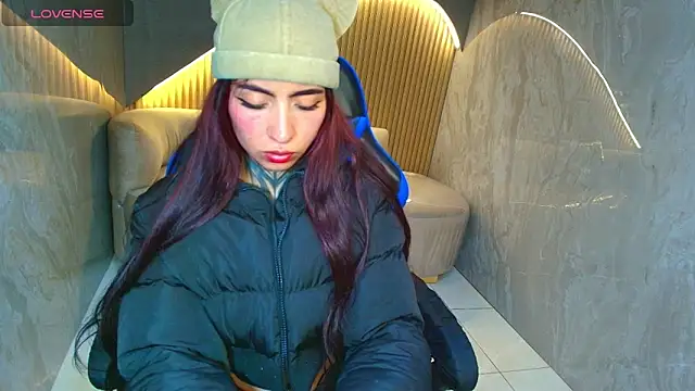 roux_r Live XXX-chat