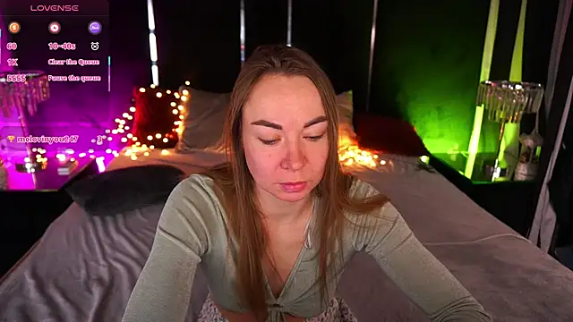 VixenMuse's Live XXX Chat