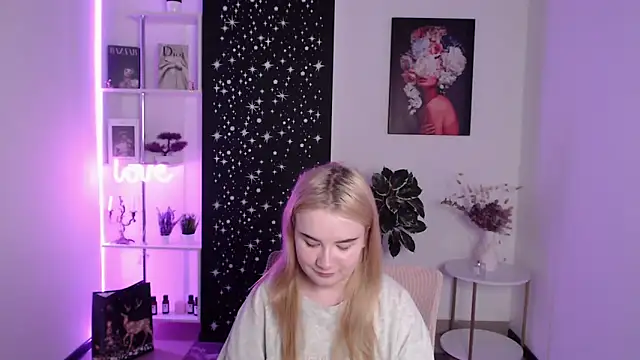 MollyShining élő XXX-chatje