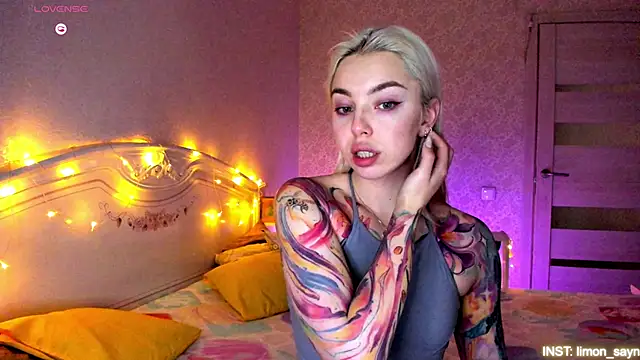 LillyMoure_ Obrolan Langsung XXX