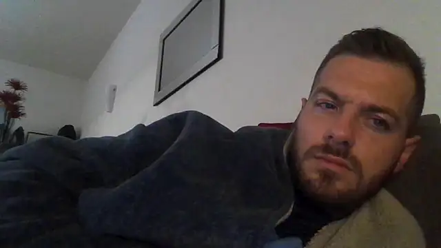 THE_CHEEKY_ALPHA live XXX chat