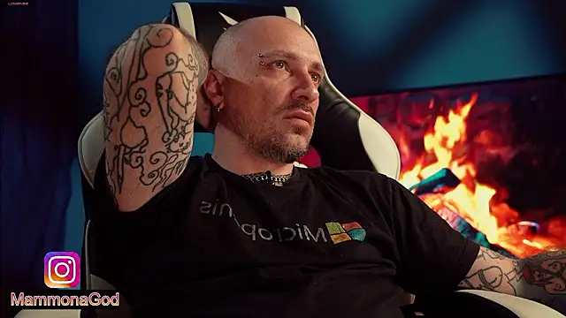 LuckyAlexx webkamerás műsora