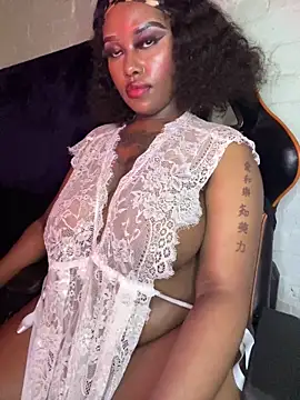 QUEEN_NOBUHLE_FEMDOM_777 라이브 XXX 채팅