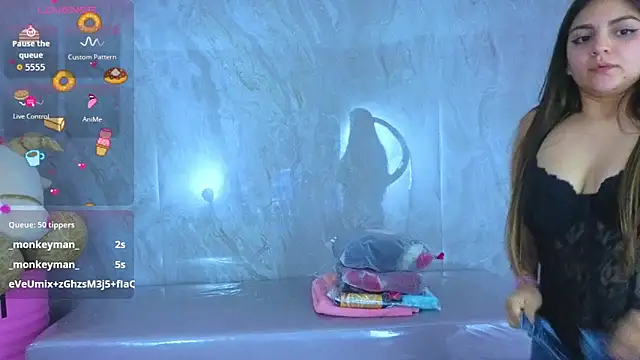 emily_cooper_t 即時 XXX 聊天