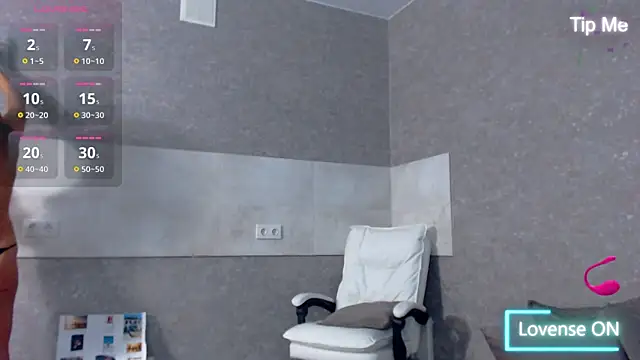 LillySquirtShot: διαδικτυακό σόου στην κάμερα