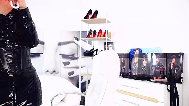 Chatroom XXX en direct de sherlisvonmoon