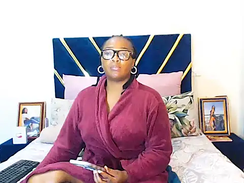 veronica1xxx Adlı Modelin Canlı XXX Sohbeti