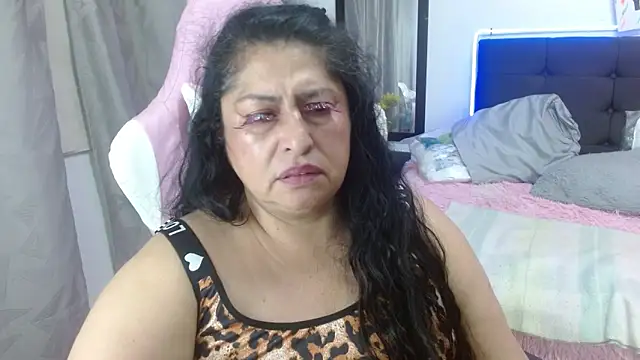 Keyla01_ Live XXX Chat