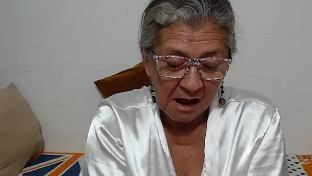 دردشة candy_mature_ الجنسية المباشرة