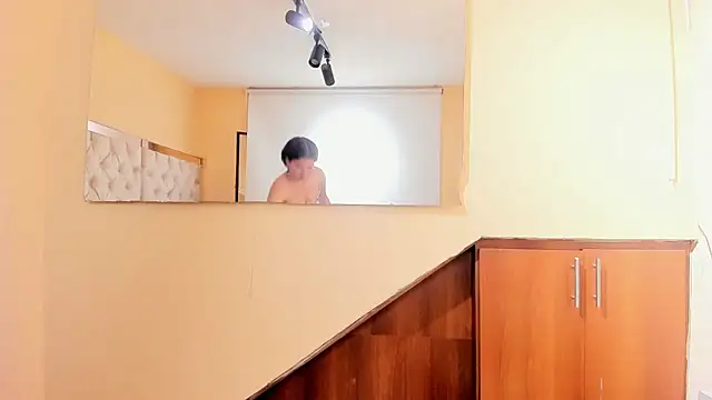 lilimini032: απευθείας συνομιλία ΧΧΧ