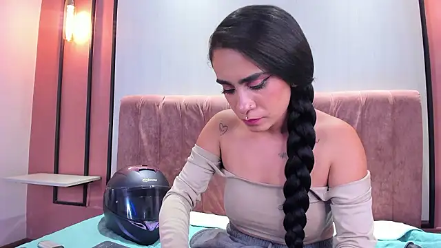 PamelaRed_ Webcam-Show