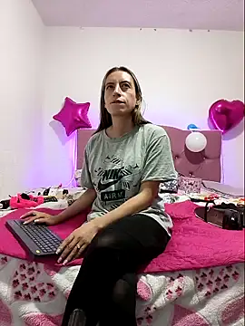 Pokazy przed kamerką – Melinaa-sex