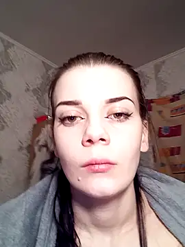 Chatroom XXX en direct de JhonSHelBy7LuNa